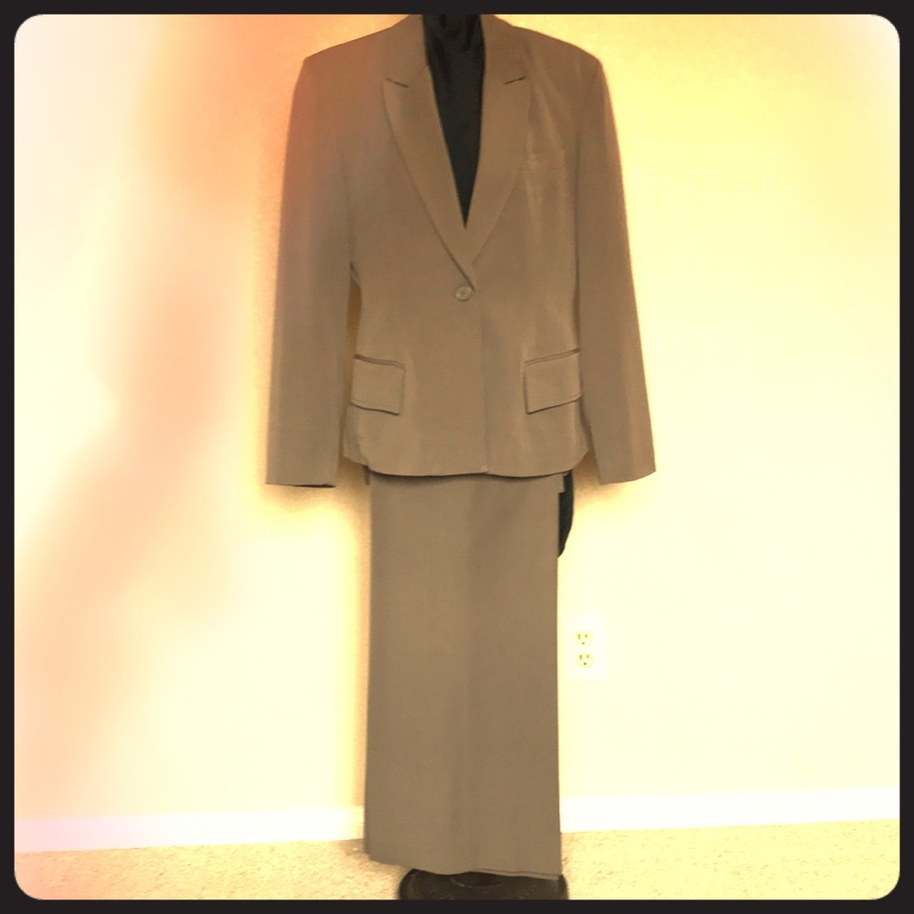 Pants Suit
